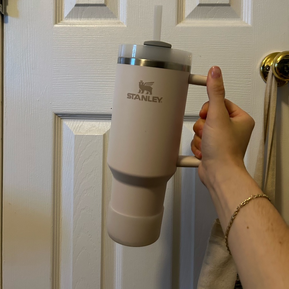 stanley 40 oz tumbler